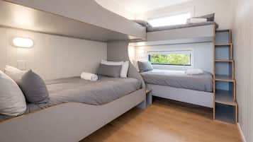 2 bedrooms, WiFi, bed sheets