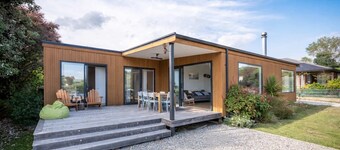 Pohara's Beach Escape