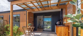 Pohara Beach Escape - Pukeko Studio