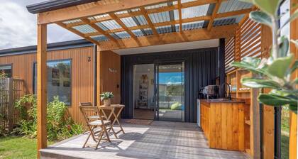 Pohara Beach Escape - Pukeko Studio