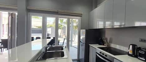 微波爐、焗爐、爐具