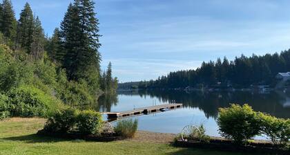 Lower Twin Lakes - Classic Lakefront Cabin