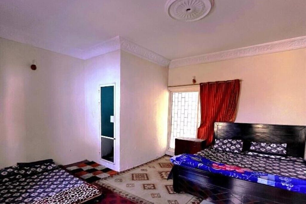 Soundproofing, iron/ironing board, free WiFi