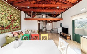Smart TV - SunKeramos Retreat -Free*Heated Pool Private Villa (Phylaki)