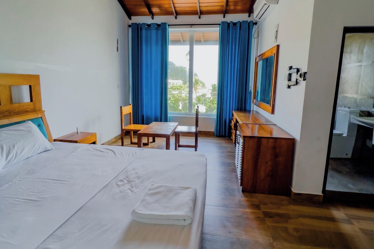 Habitación doble Deluxe, vista al mar | Wifi gratis