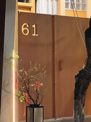 Nicht klassifiziertes Bild, 4 von 16, Schaltfläche