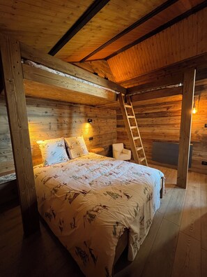 3 bedrooms, iron/ironing board, travel cot, free WiFi - Pilgrim's Cabin - A breathtaking view and close to everything! (Font-Romeu-Odeillo-Via)