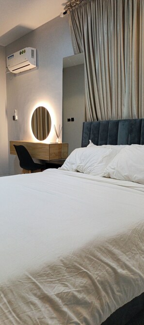 3 室のベッドルーム、アイロン / アイロン台、WiFi、ベッドシーツ