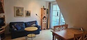 Fernseher, Stereoanlage