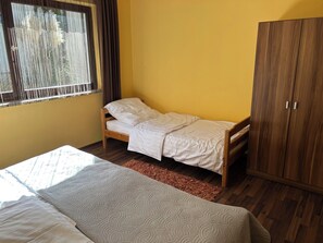 Luokittelematon kuva, 3 kautta 7, painike