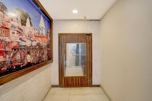 Unclassified image, 2 of 27, button - Collection O BHU Road Varanasi (Varanasi)