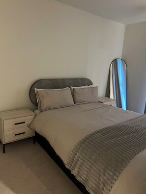 1 bedroom, WiFi, bed sheets - Cozy one bedroom in the heart of Birmingham (Birmingham)