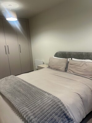 1 bedroom, WiFi, bed sheets - Cozy one bedroom in the heart of Birmingham (Birmingham)