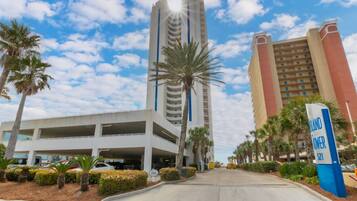 Facciata della struttura