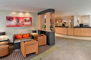 Lobby - Sunday Hotel Saarbruecken Sued Double Room (Saarbrücken)