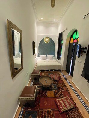 Unclassified image, 3 of 62, button - Riad Zyna (Meknès)