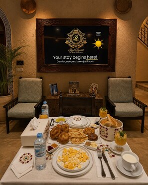 Free daily continental breakfast - Riad Zyna (Meknès)