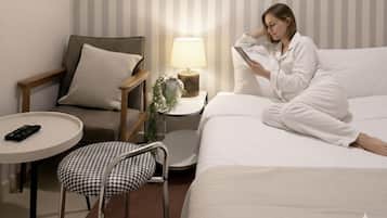 Romantic Double Room | Laptop workspace, free WiFi