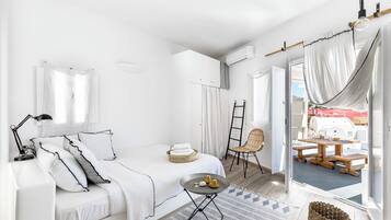 Traditional-Studiosuite, Stadtblick | Zimmersafe, Verdunkelungsvorhänge, schallisolierte Zimmer