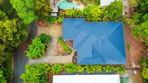 Pool - 9 Esprit Drive - Rainbow Shores (Rainbow Beach)