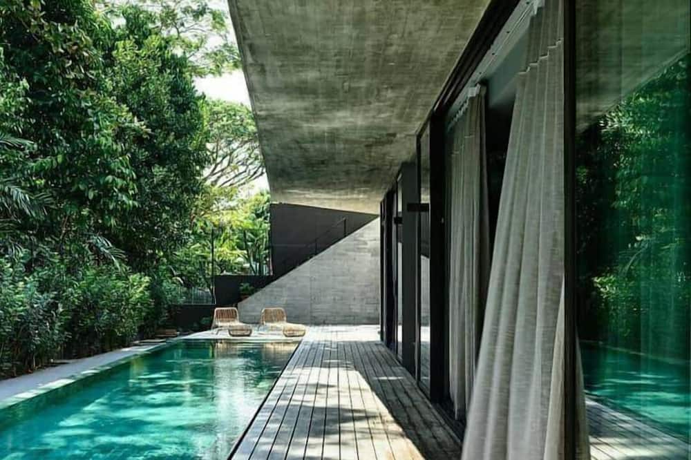 Lazy Sunday Khaosan Hotel