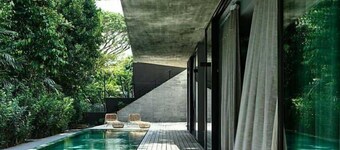 Lazy Sunday Khaosan Hotel