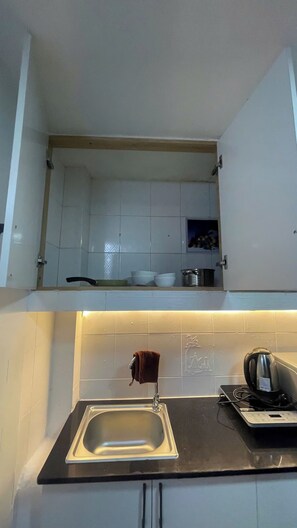 디럭스 스튜디오