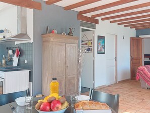 Dining - La Bétaudière by Interhome (Ile d'Oléron)