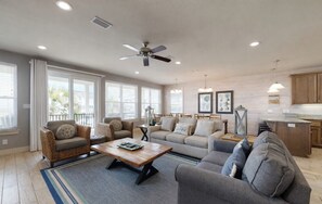 Smart TV - Dog Friendly Short Walk To The Beach & Lagoon Pool (Gulf Shores)