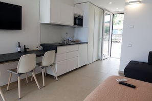 Studio Deluxe, bain à remous, vue mer