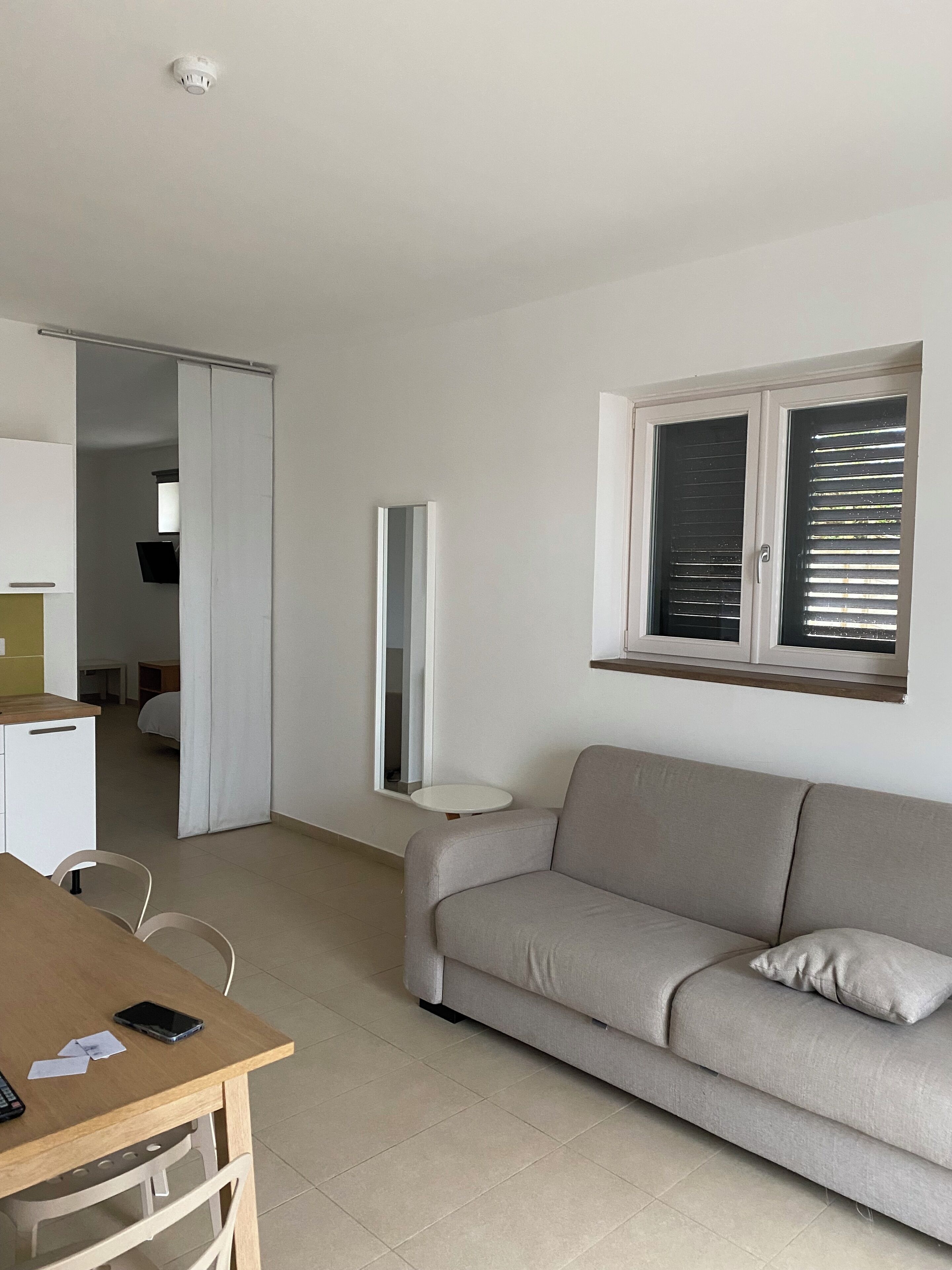 Standard Condo, Kitchen