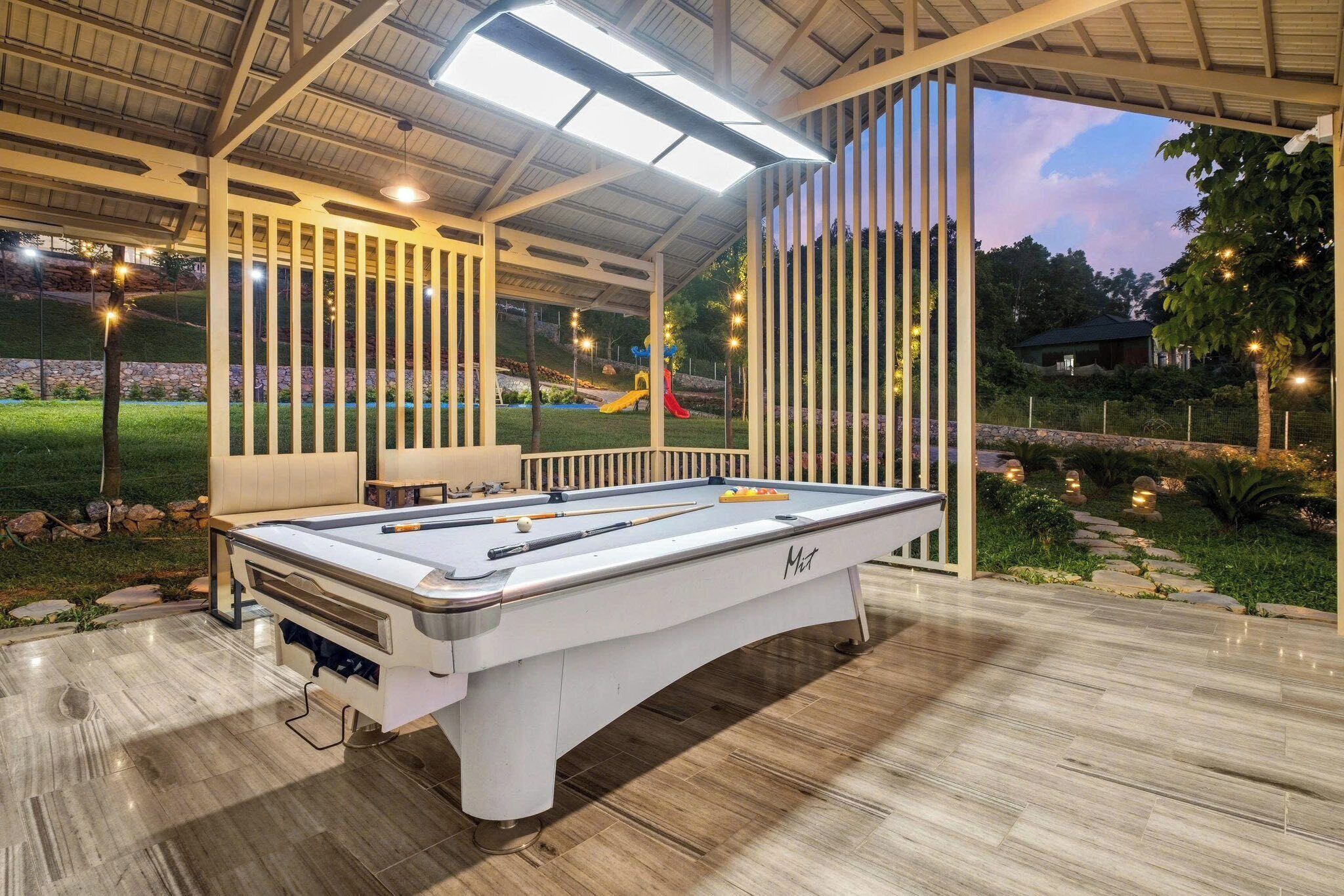 บริเวณภายนอก