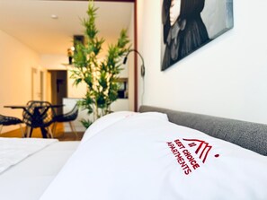 Superior Apartment, Balcony | Blackout drapes, soundproofing, iron/ironing board, free WiFi - M2Suites by BestChoice (Graz)