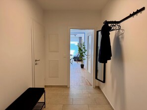 Cortinas blackout y sistema de insonorización 