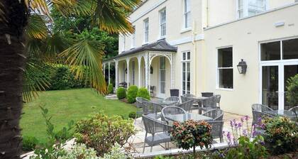 St Elizabeth's House