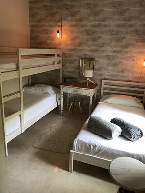 Apartment | 2 Schlafzimmer, Bügeleisen/Bügelbrett