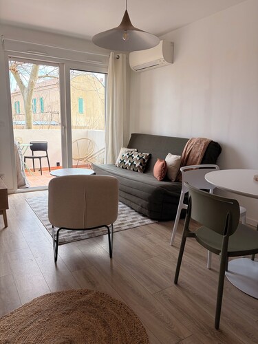 Apartment in the heart of Algajola village with sea view