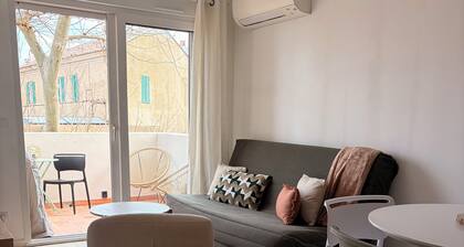 Apartment in the heart of Algajola village with sea view