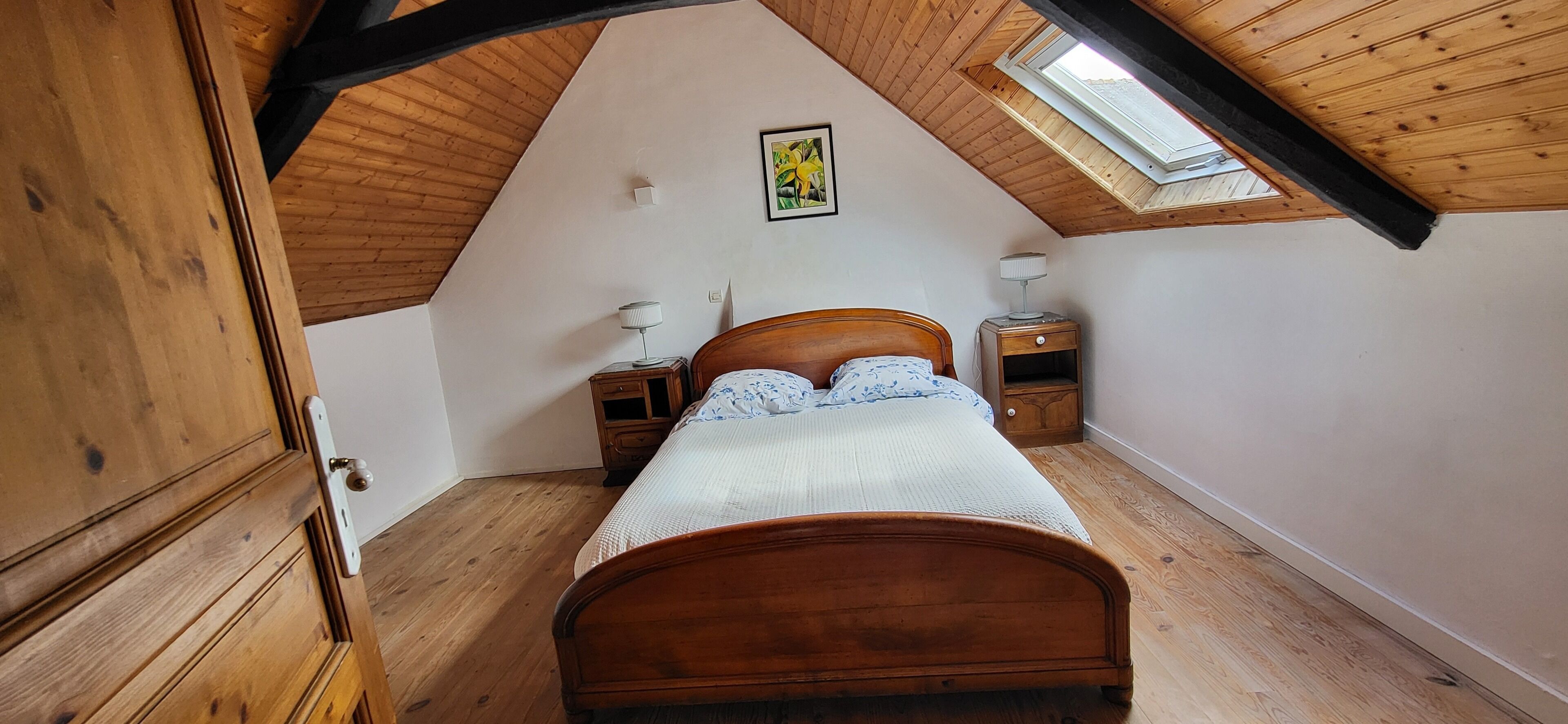 2 chambres, fer et planche à repasser, Wi-Fi gratuit, draps fournis