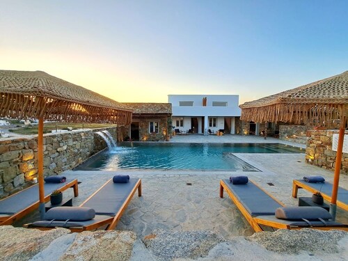 Mykonos Dot - Art Homes