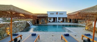Mykonos Dot - Art Homes