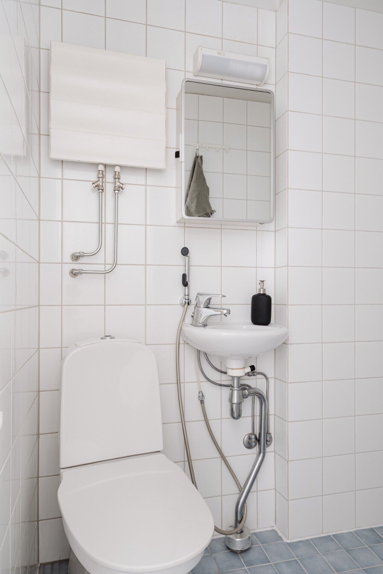 Hair dryer, towels