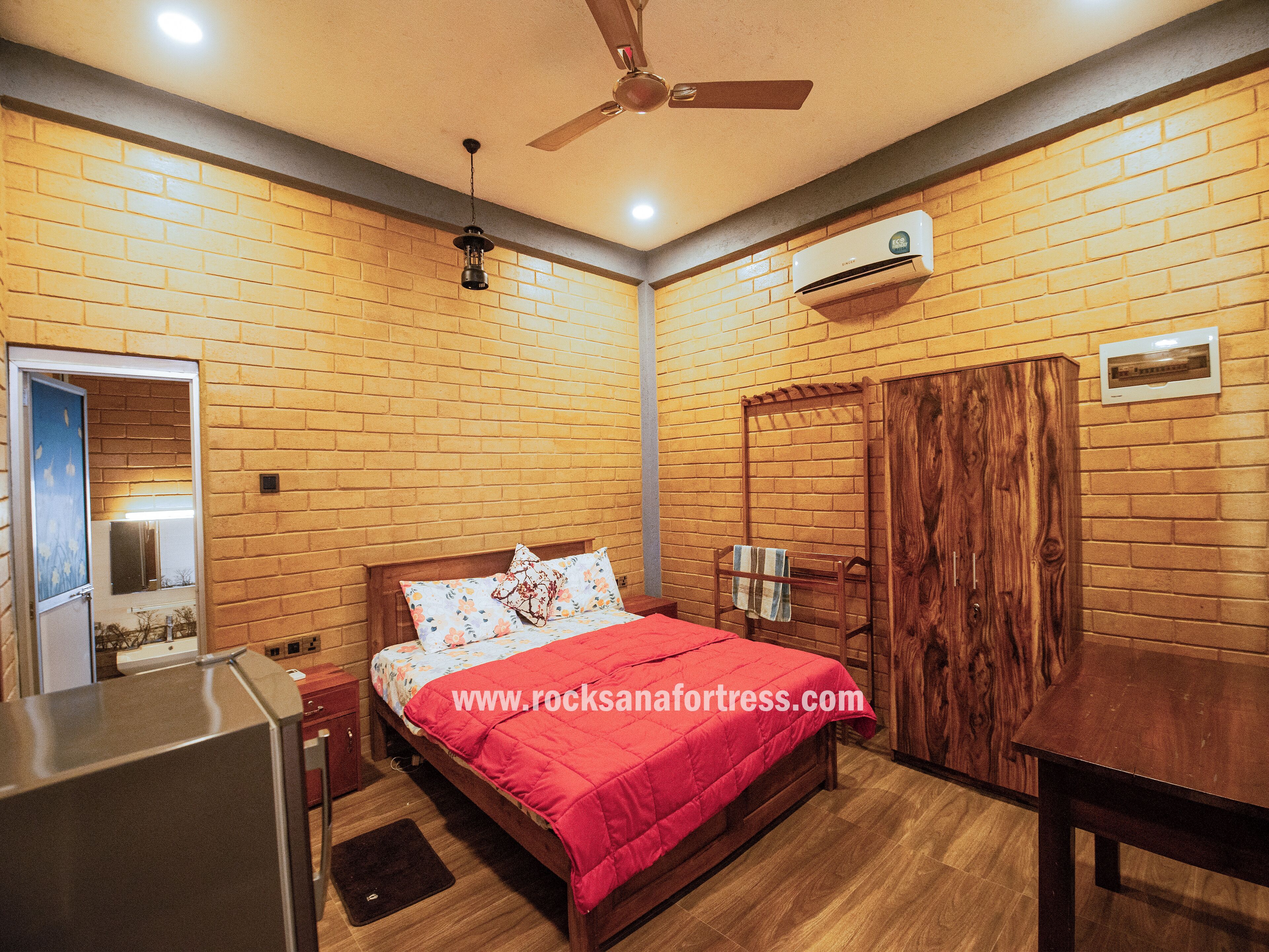 Deluxe-Doppelzimmer, 1 King-Bett, Bergblick, Bergseite