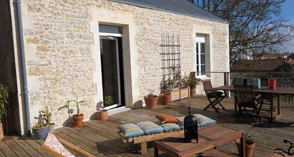 Family home with garden very close to town center