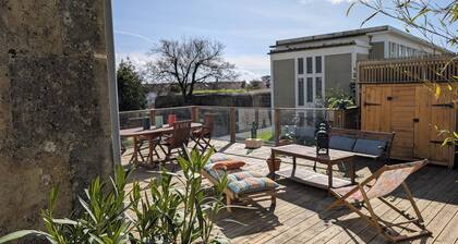 Family home with garden very close to town center