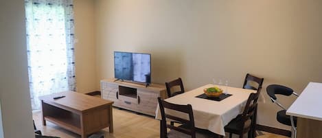 Family Apartment, Balcony, Partial Ocean View | Dining