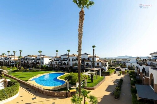 Sunny penthouse with large terrace and swimming pool in Vera