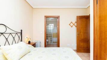 2 slaapkamers, gratis wifi, beddengoed, rolstoeltoegankelijk