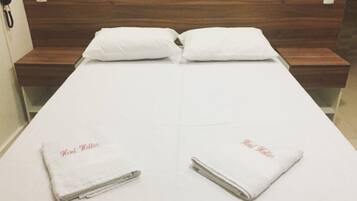 Kamar Double, 1 Tempat Tidur Double | Ruang kerja ramah laptop dan Wi-Fi gratis