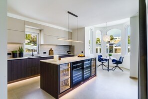 Villa | Eget kjøkken | Høy barnestol